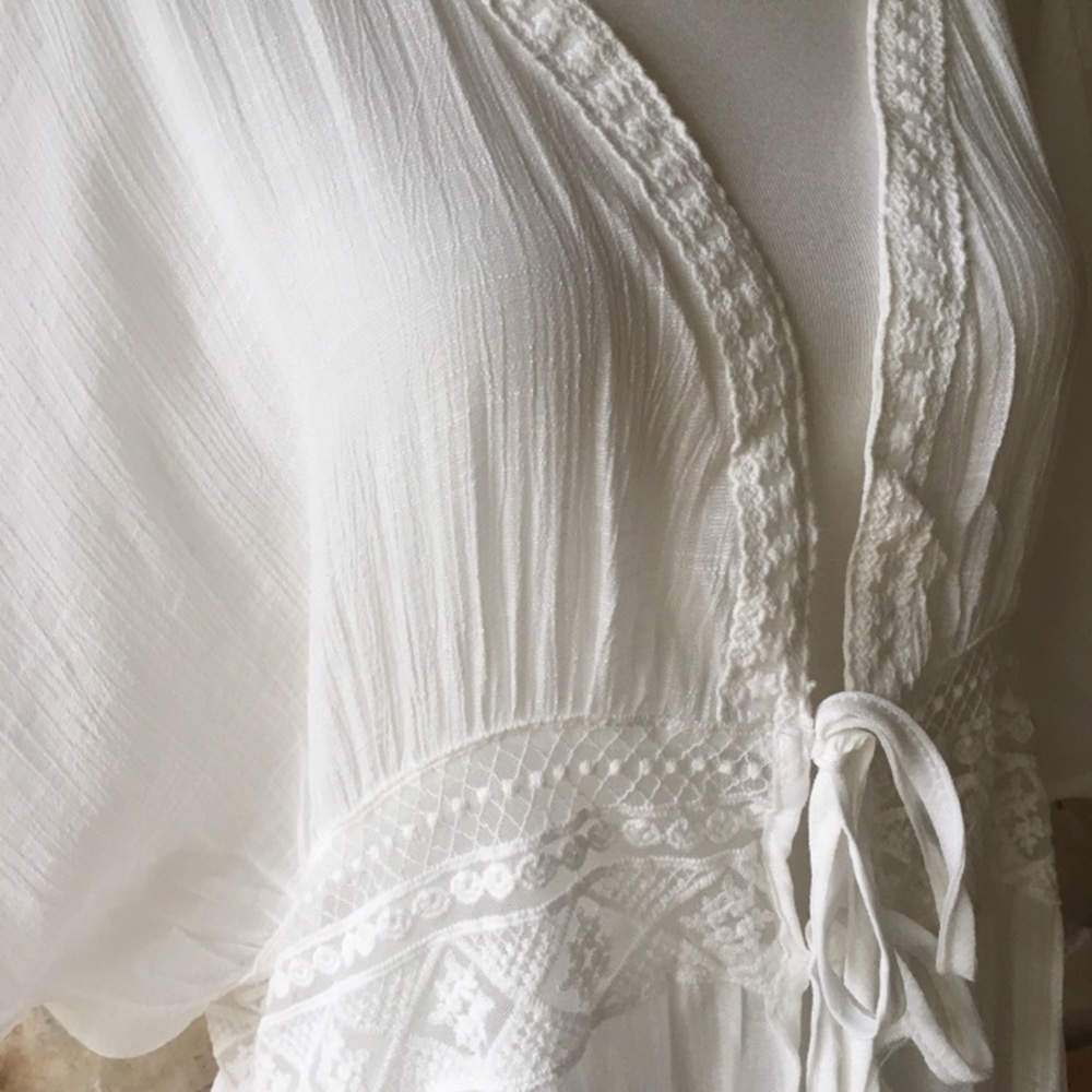 5⭐️Fave White Crochet Lace Kimono Duster - Picture 6 of 6